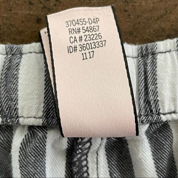 Victoria’s Secret Grey & White Striped Tapered Flannel Pajama Bottoms Sleepwear - Picture 10 of 10